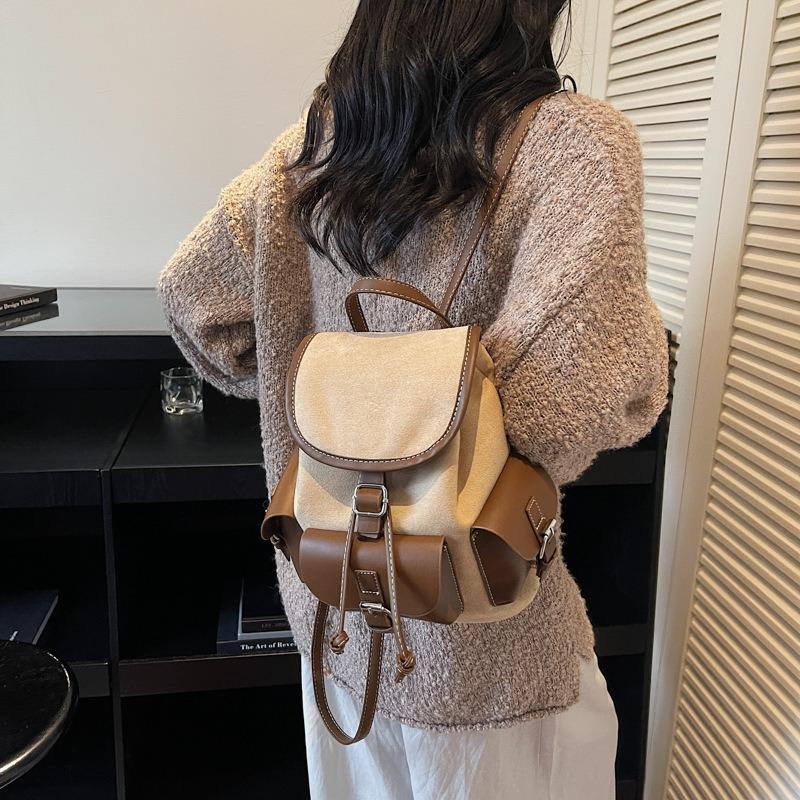Autumn and Winter Retro Women's Backpack New Commuter Versatile Backpack Fashionable Contrasting Color Going Out Small Schoolbag