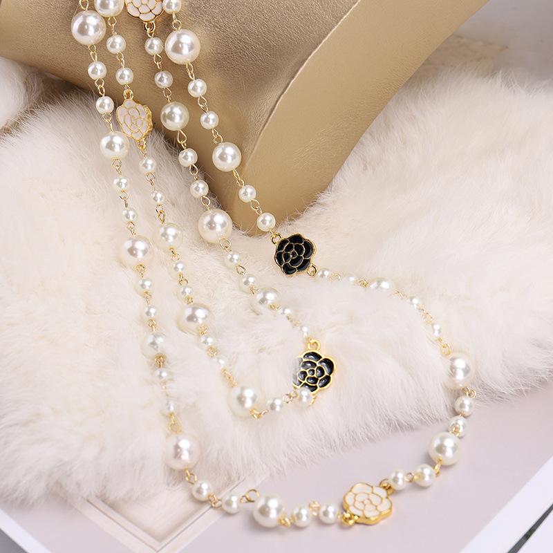 Long Necklace Female Korean Version Multi-layer Rose Drop Glaze Petal Hanging Chain Personalized Decorative Pendant Autumn and Winter Sweater Chain