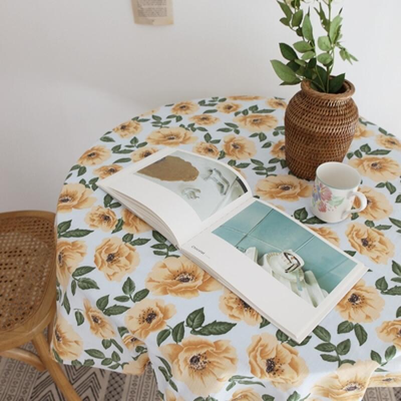 

Vintage Rose Table Cloth For 2 people (110cmx110cm)