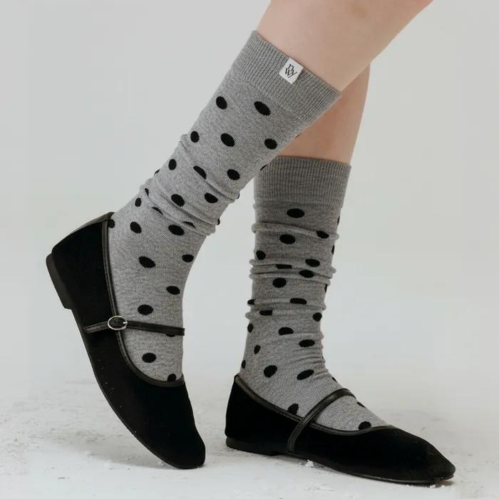 NYW DOT LONG SOCKS_GRAY