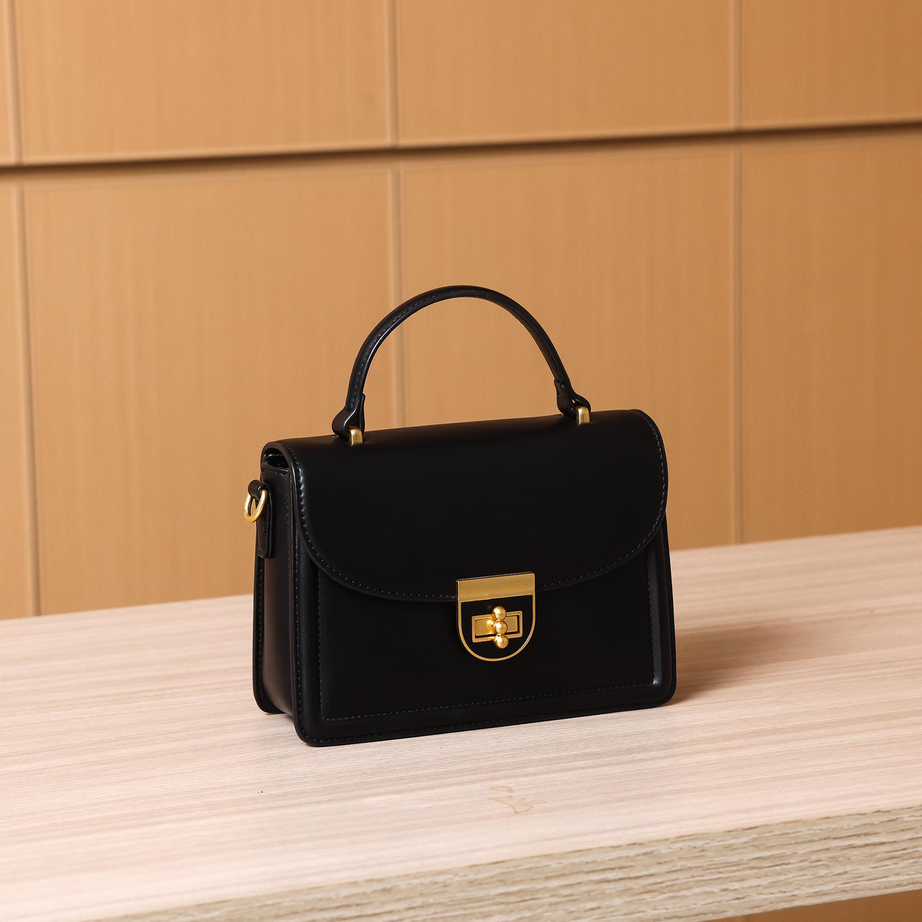 

Dropshipping fashion handbag for women 2024 autumn and winter trendy small square bag with a high-end feel, versatile shoulder and crossbody bag чорний