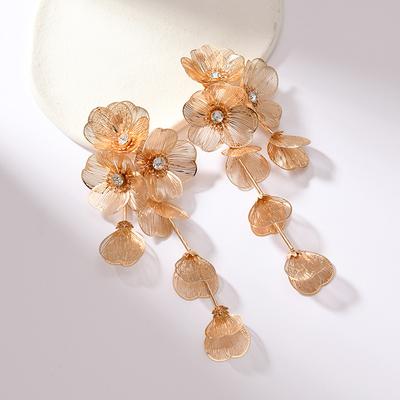 Retro Gold Fringed Flower Stud Earrings Niche Personality Exaggerated Earrings Long Bridal Earrings