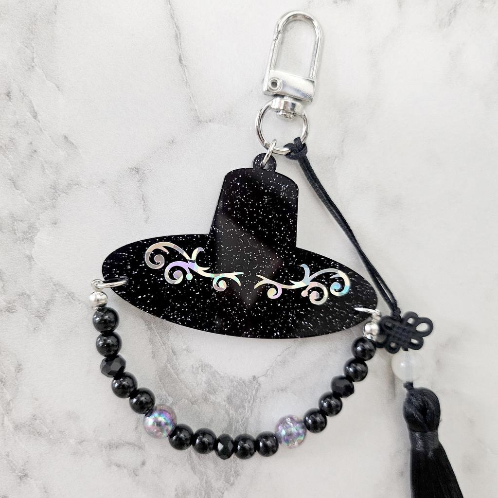 Glitter Acrylic Gat Keyring – K‑Pop Demon Hunters Saja Boys