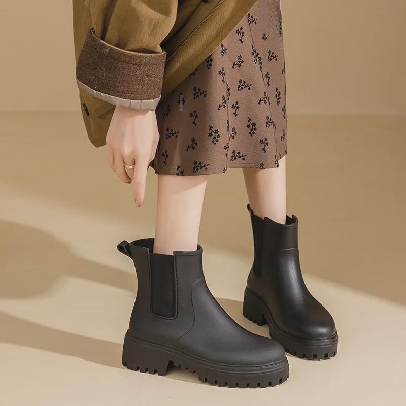 2024 Stylish Women's Waterproof Rain Boots: Thick Soles, Wear-Resistant, Heightened Design with Plus Velvet Warmth for All Seasons