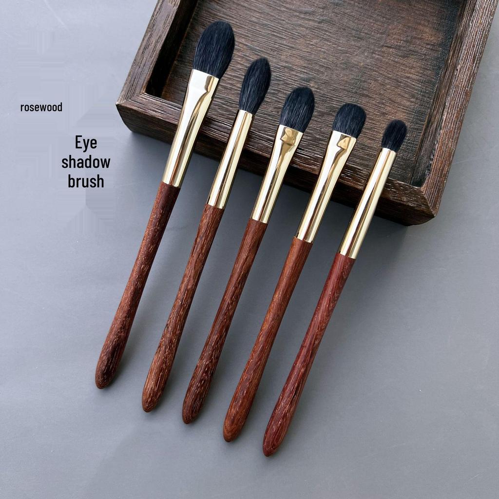 Pearswood Fine-Tipped Wool Eyeshadow Brush: Large Blending and Medium Application with Soft Touch Flame Nose Design.