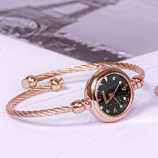 Women's Open Bangle Quartz Watch: Elegant and Simple Design