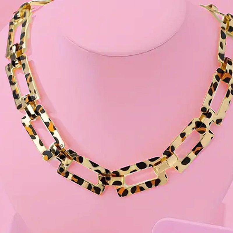 1 Square Chain Style Leopard Print Gold Necklace Bracelet Earring Set