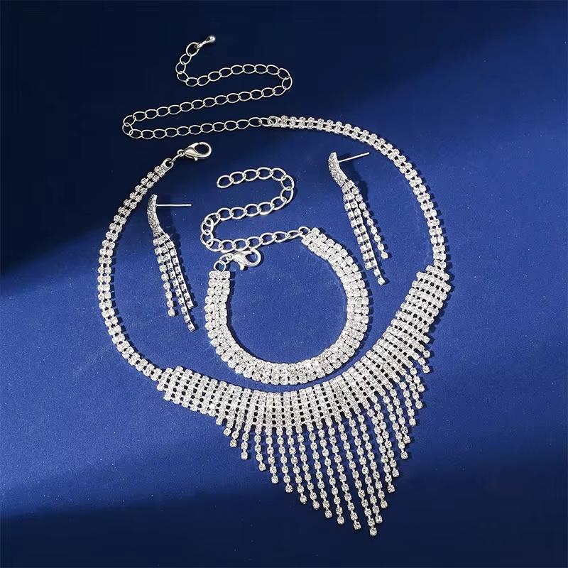 Fashionable Tassel Wedding Accessories Suitable For Middle Eastern Indian Style Earrings Necklaces Bracelets Bridal Sets