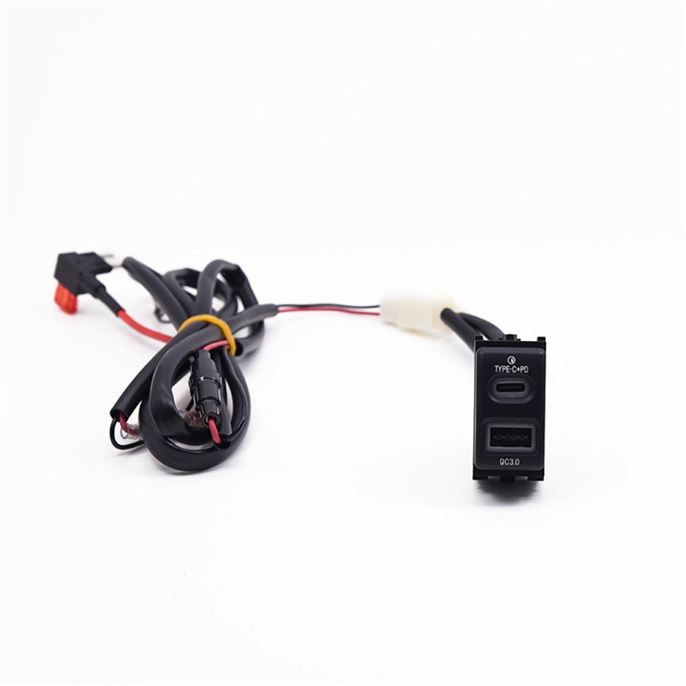 18W Car Charger Type-C+QC3.0 Fast Charging Fit For Nissan Patrol Y61 Y62 Altinma