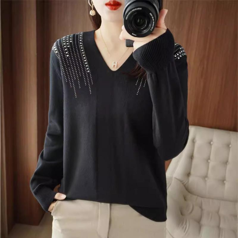Summer new V-neck shoulder hot diamond knitted sweater women's solid color loose temperament versatile long-sleeved top