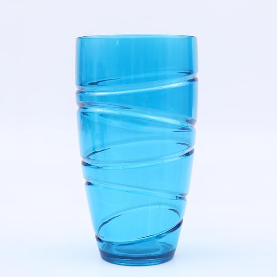 4Pcs Plastic Tumblers Set Reusable Tumbler Glasses with Swirl Design Stackable Water Cups for Garden Picnics Camping BBQs Parties