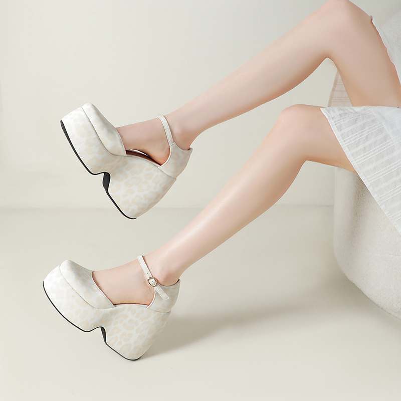Krazing Pot Polyurethane Spring Autumn Size 43 Women Platform Super High Heels Women Round Toe Waterproof Prints Leather Pumps