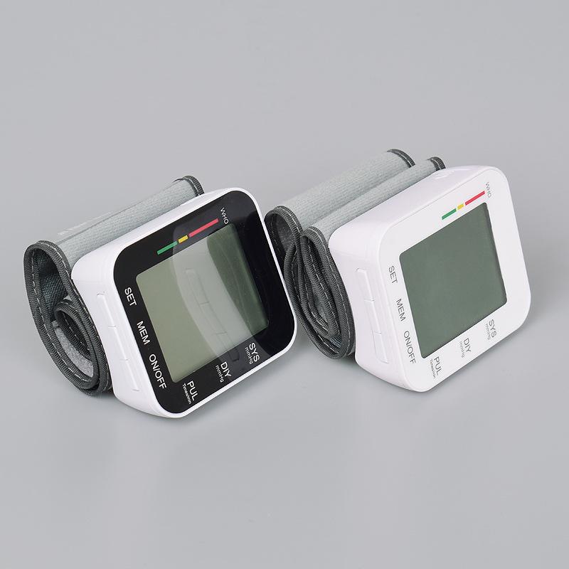Misuratore digitale della pressione sanguigna da polso con funzione vocale  Misurazione del polso della frequenza cardiaca acquista in modo economico —  spedizione gratuita, recensioni reali con foto — Joom