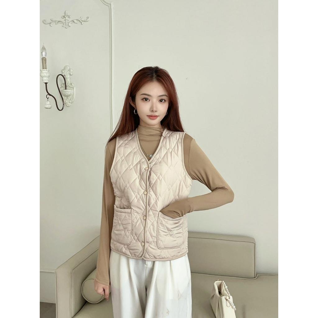High End Quilted Vest Button Design for Autumn and Winter Windproof, Cold Proof, Warm Vest for Women's Casual Sports Vest