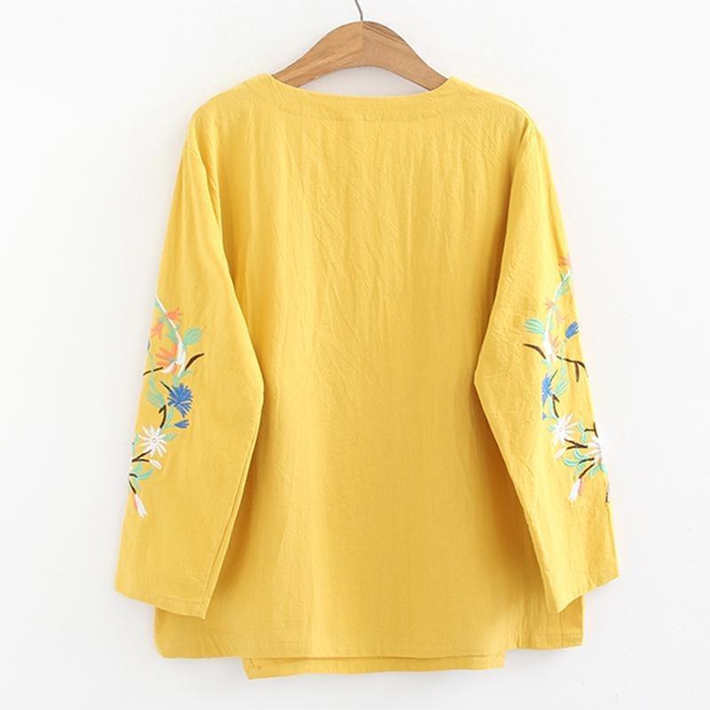Summer Cotton Embroidered Large Size Women Blouse O Neck Flower Loose Bottoming Shirt New Casual T-shirt Retro Simple Top Basic Elegant Woman Clothing