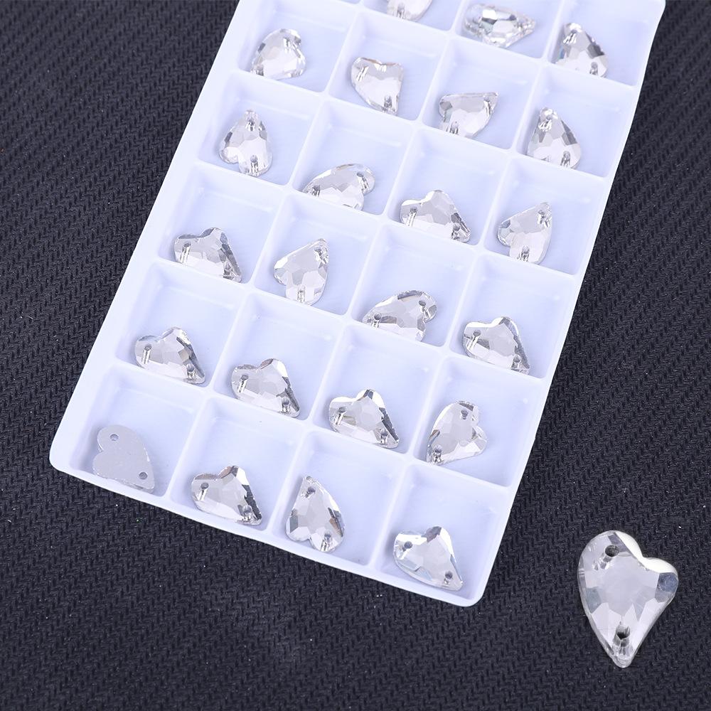

Flat Bottom Crooked Heart-Shaped Glass Hand-Sewn Drill Color Double Hole Colorful Ab Crystal Flat Buckle, Glass Rhinestone Diy Material 9 * 14mm 24pcs/bag белый