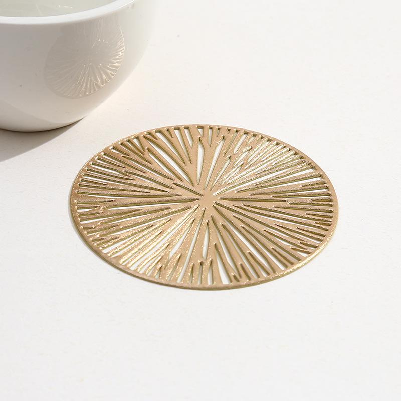 European Cross-border Creative PVC Heat Insulation Placemat for Plates, Bowls, and Teacups - Anti-Scald Design