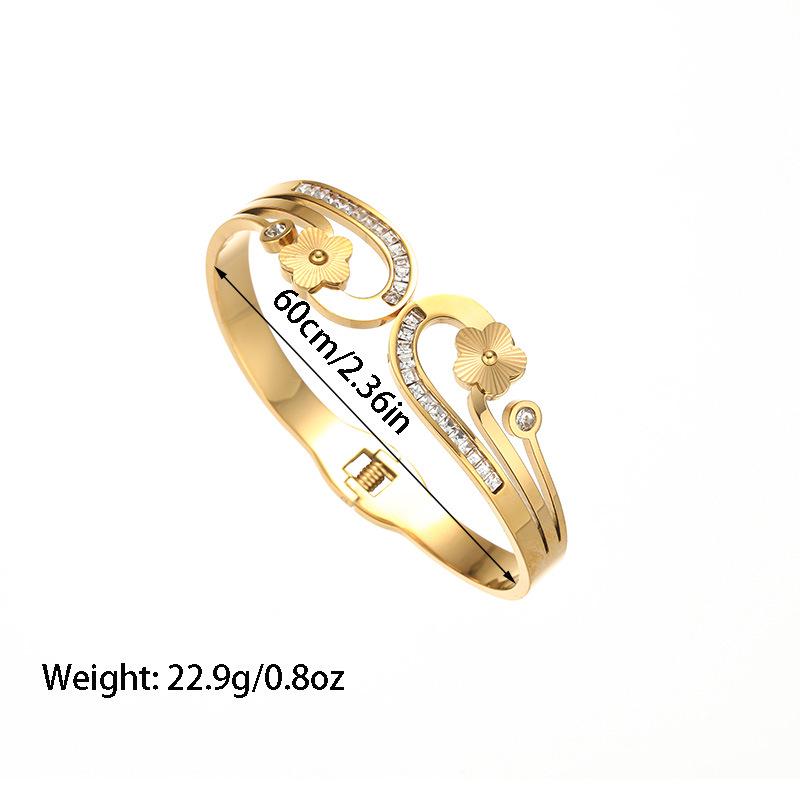 European-American Fashion Rhinestone Titanium Steel Bracelet - Non-Fading Stainless Steel, Simple Open Design.