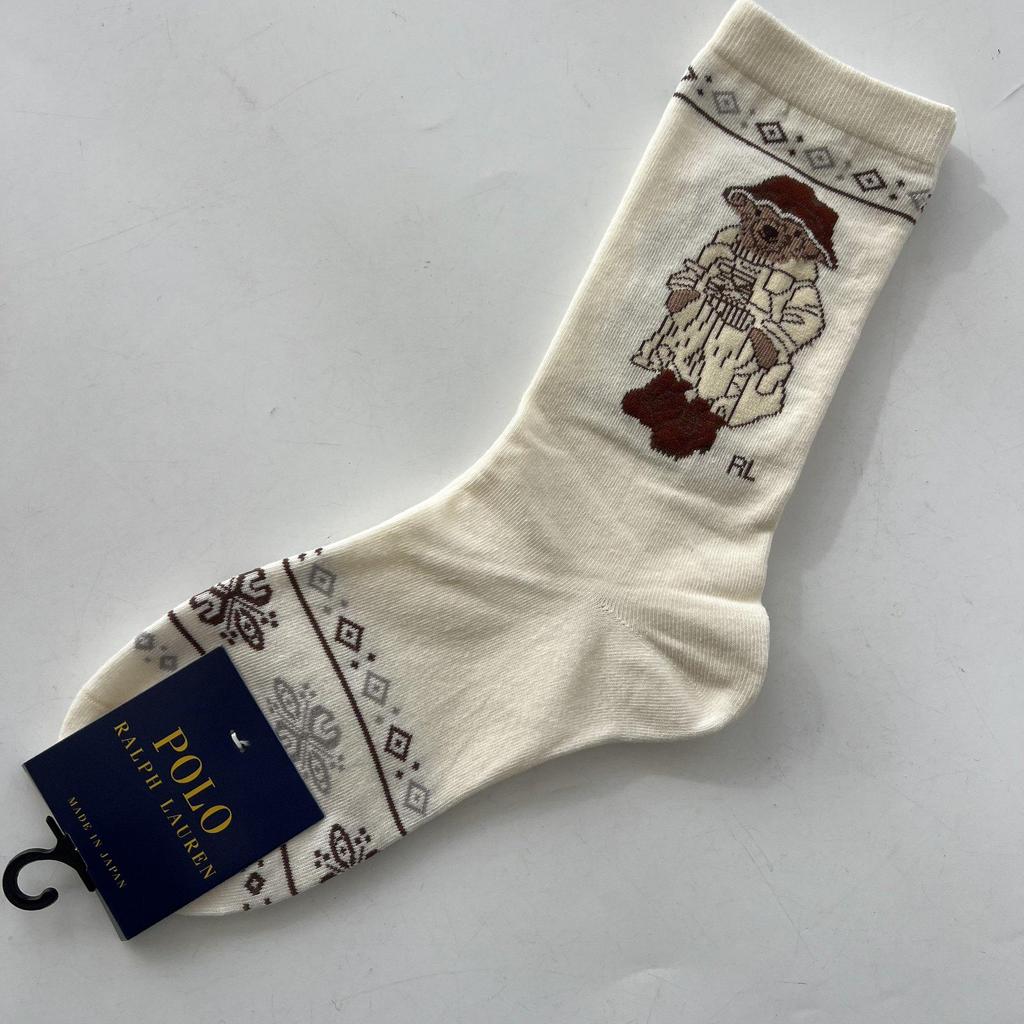 Trendy Mid-Calf Women's Cotton Socks - Four Seasons Style with Cartoon Little Bear Design