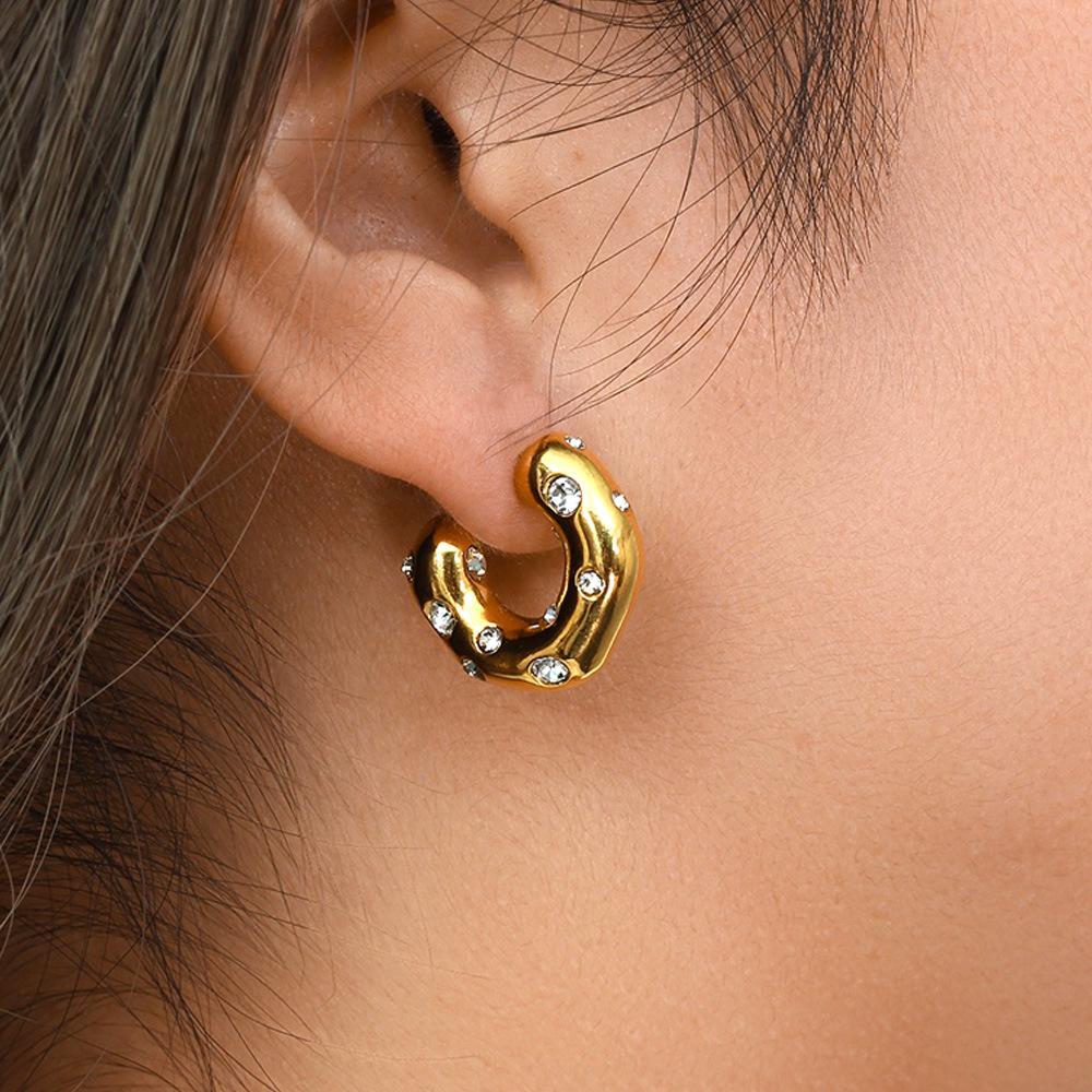 INS Style Hammered Zircon & Pearl C-Shaped Earrings, 18K Gold Stainless Steel.