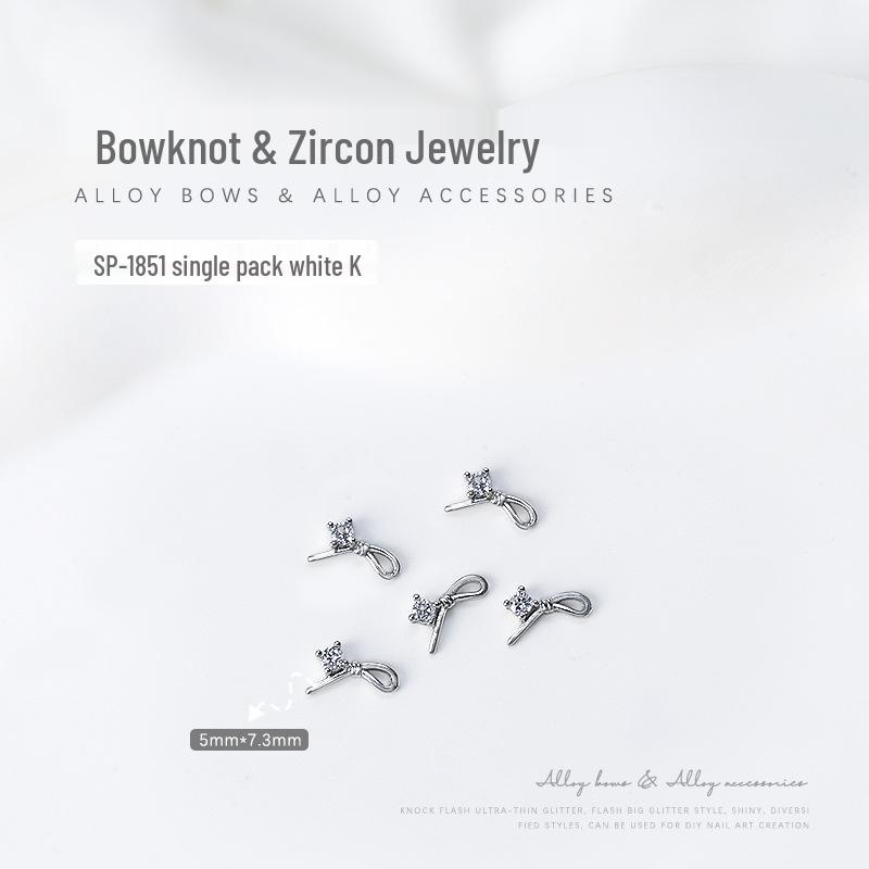 

Gold and Silver Zircon Diamond Nail Art Bow Crown Leaf Decoration