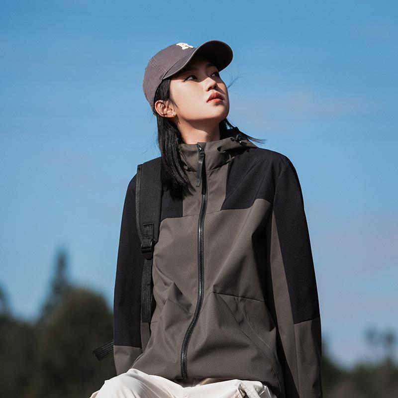 

New Three-in-one Single-layer Jacket, Same Style for Men and Women, Outdoor Camping Waterproof Mountaineering Jacket for Men S