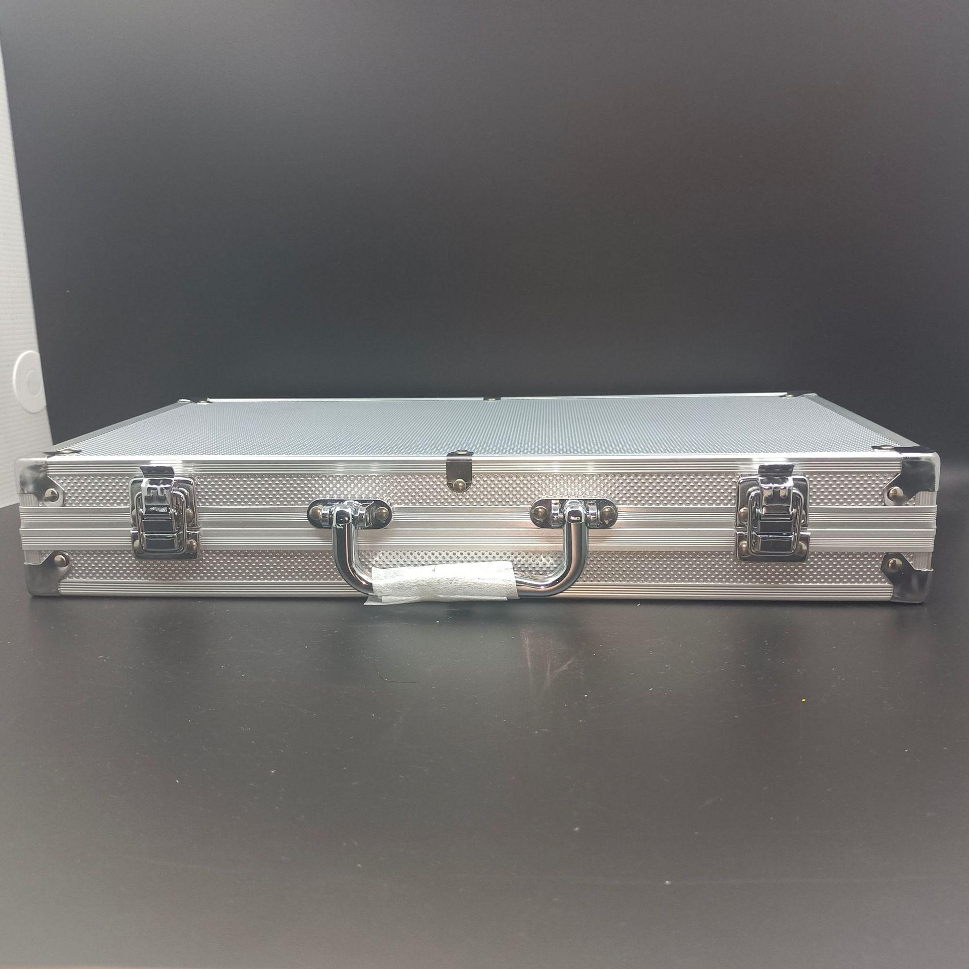 

Набор покерных фишек для Техасского Холдема в алюминиевом кейсе - Хранилище для фишек и карт для досуга и развлечений