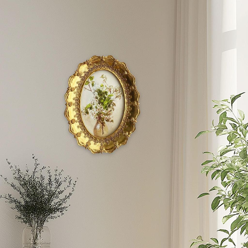 Vintage Photo Frame Carved European Showcase Wall Hanging Decoration Ornament Picture Frame for Bedroom Living Room Wedding
