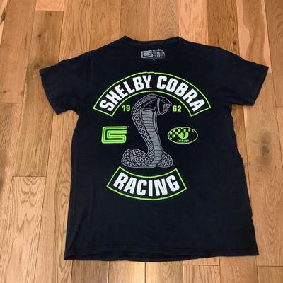 Üst giysisi – T-shirtler