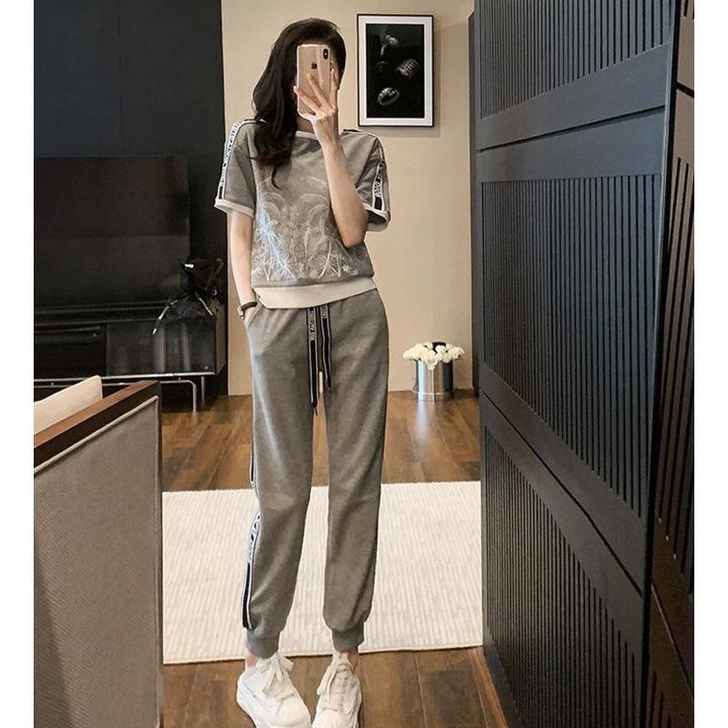 Loose, Age-reducing, Fashionable Street Short-sleeved Sweatpants, Casual Two-piece Suit
