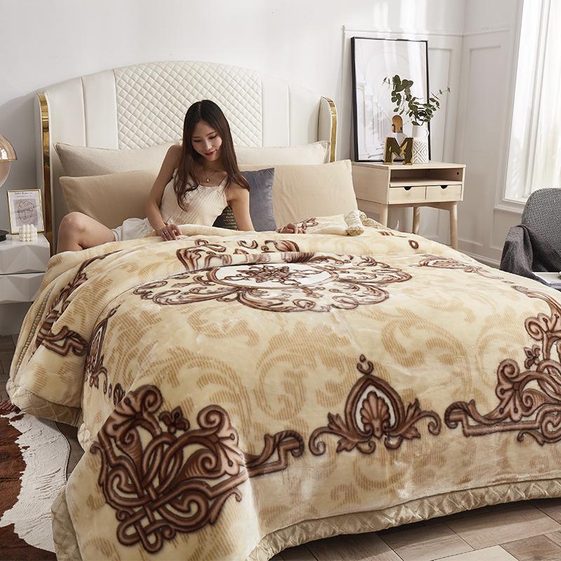 Raschel Plush Thickened Autumn/Winter Blanket - Warm Coral Fleece Quilt for Dorms & Beds