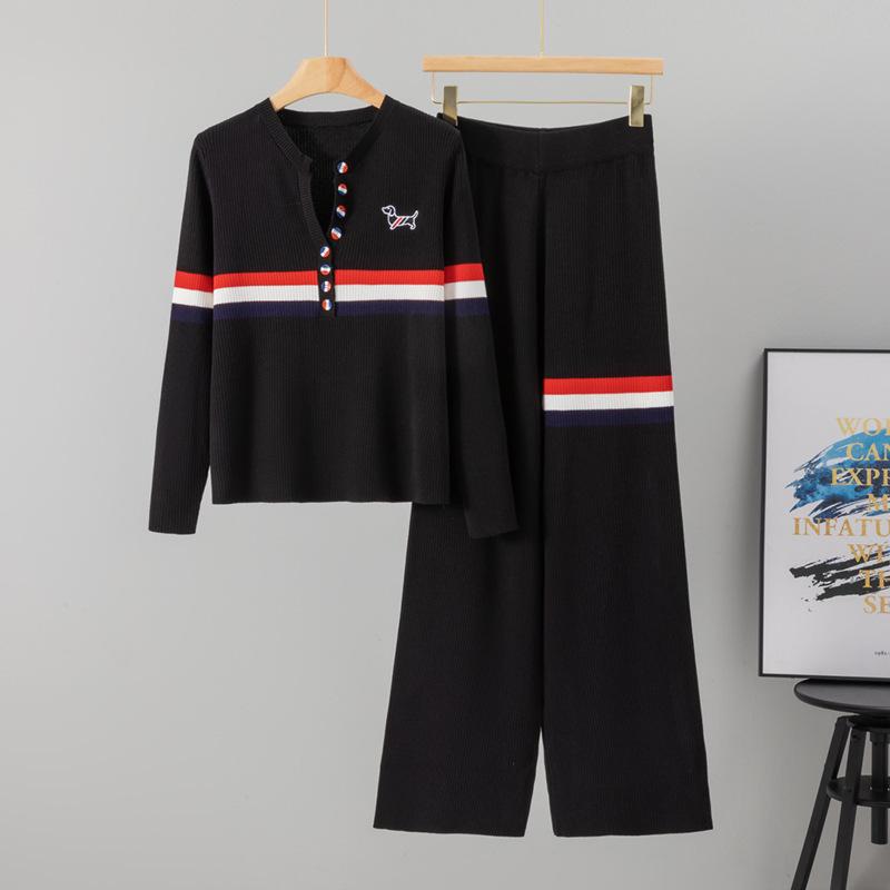 

Korean Striped Knit Two-Piece Set: Women s Autumn/Winter Casual TB Sweater & Wide-Leg Pants One Size чорний