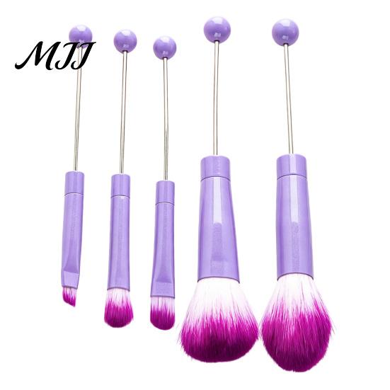 Eye Shadow Brushes 5Pcs Beadable Makeup Brush Set, DIY Cosmetic with Blank Bar, Women Tools Contouring Concealer Eyebrow Foundation for Girls