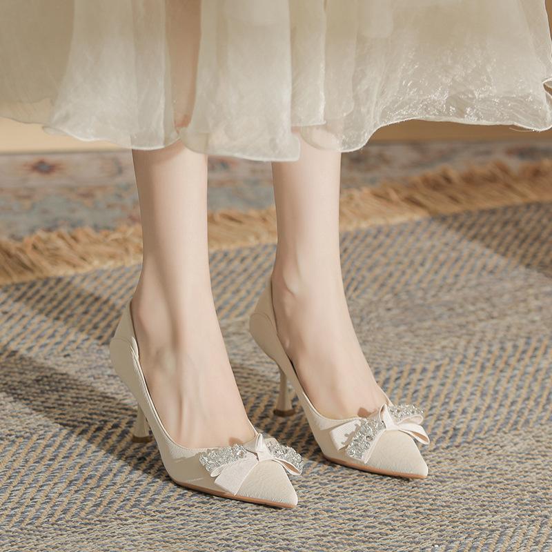 B Niche Design Thin Heel Pointed Head Shallow Mouth Versatile Women's High Heel Single Shoes Comfortable Medium Heel Women's Shoes