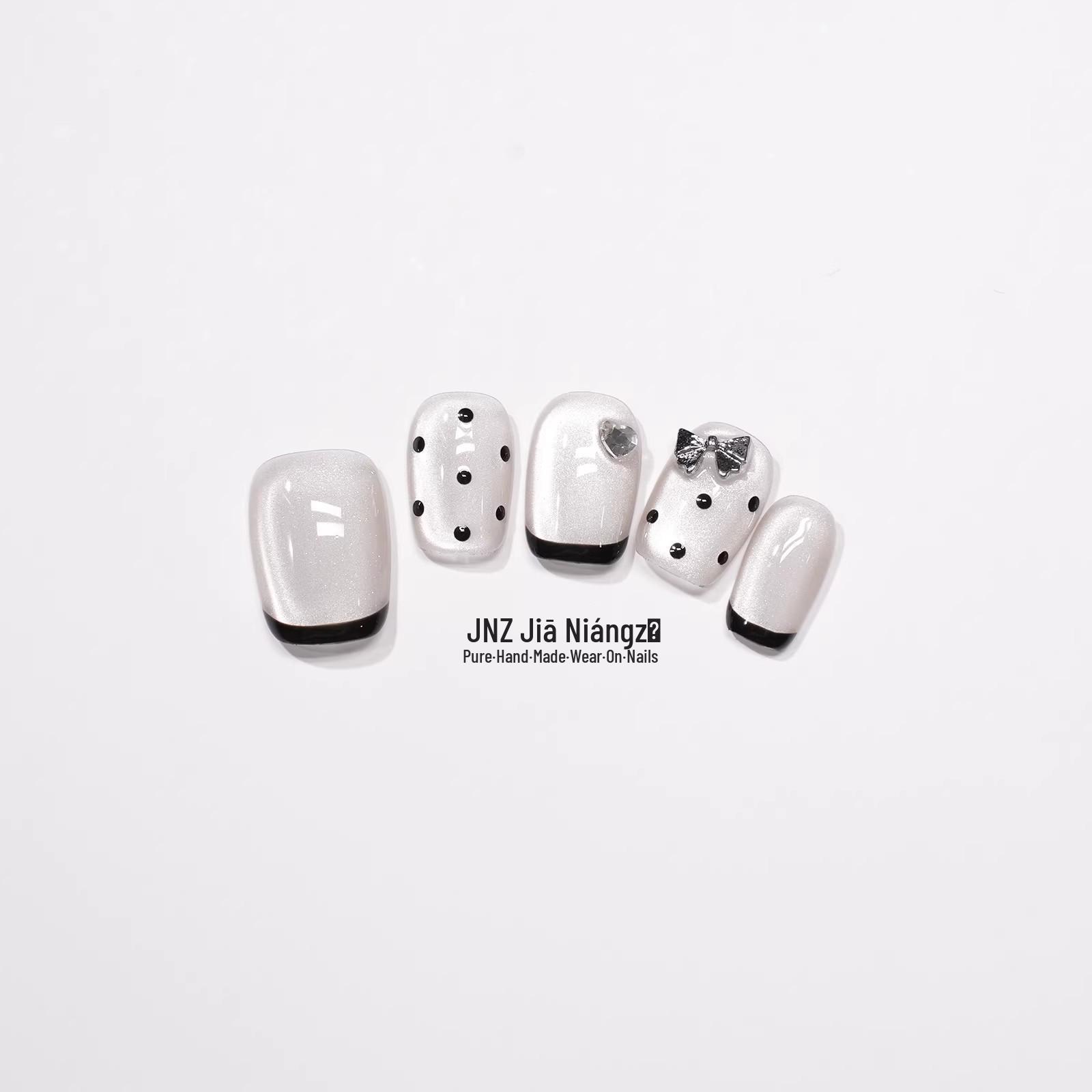 Jia Niangzi Handmade French Cat Eye Polka Dot Butterfly Nails - Short, High-Grade, Skin-Whitening, Removable Manicure.