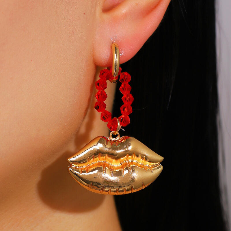 Exaggerated Metal Large Lip Drop Earrings for Women Ladies Personality Red Beaded Splicing Dangle Earrings Jewelry Accessories
