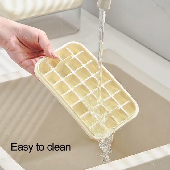 Double-Layer Ice Cube Tray with Lid One-Touch Release Silicone Ice Mold for Cocktails BPA-Free Plastic Freezer Box with Scoop