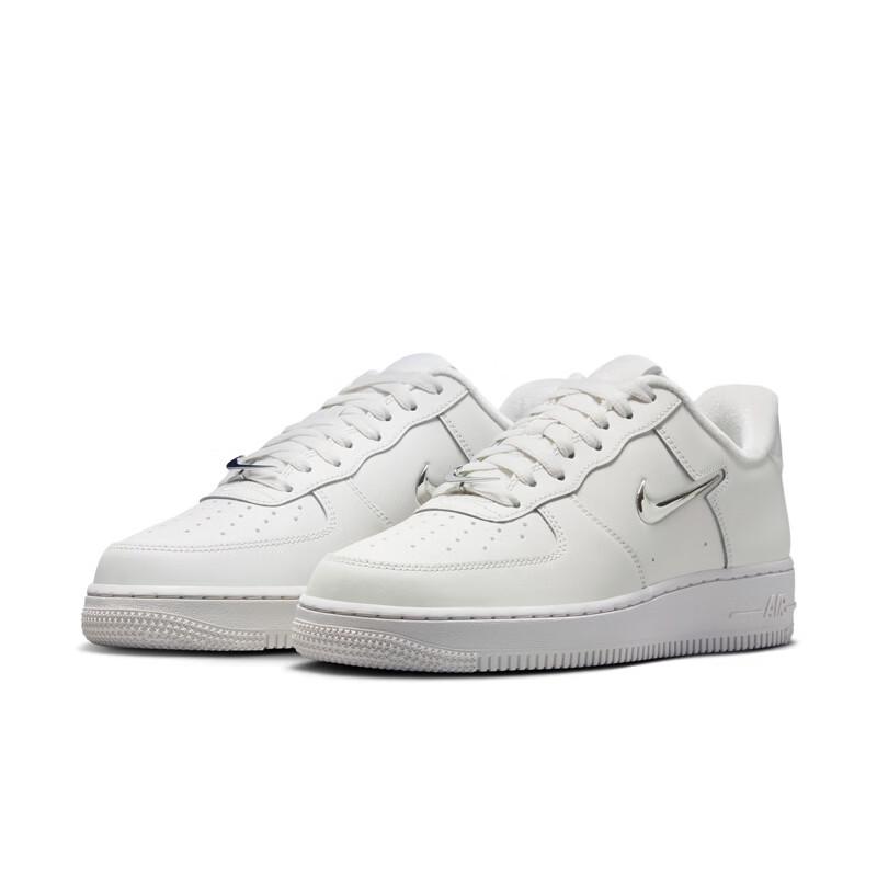 Nike WMNS Air Force 1 '07 Casual Sneakers