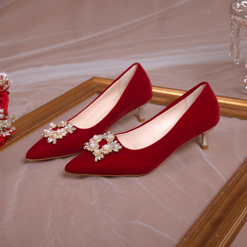 

Свадебная обувь, туфли невесты, красные туфли-стилеты, весенне-осенние женские новые модели 2025 года, не утомляют, одежда для тоста на свадьбу 34
