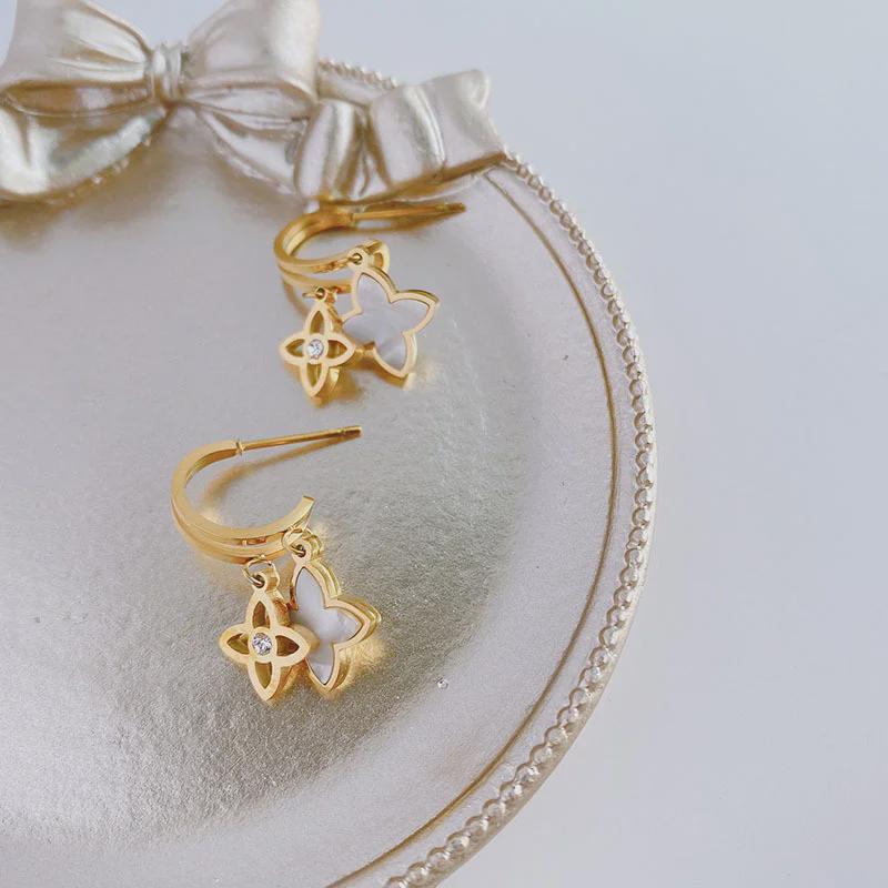 Korean Titanium Steel Diamond-Shaped White Shell Earrings: High-End, Trendy Luxury for Women