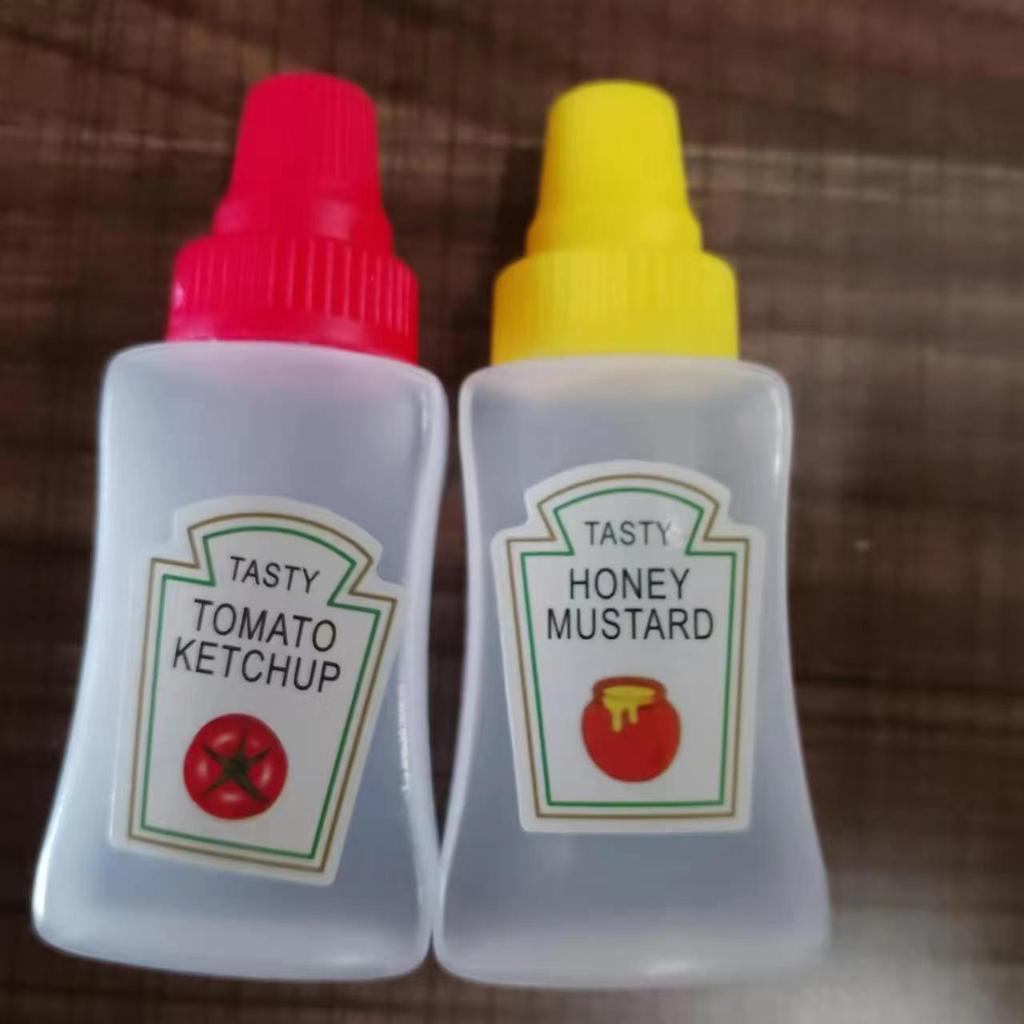 Portable Mini Squeeze Bottle for Tomato Salad Dressing and Honey Dispenser