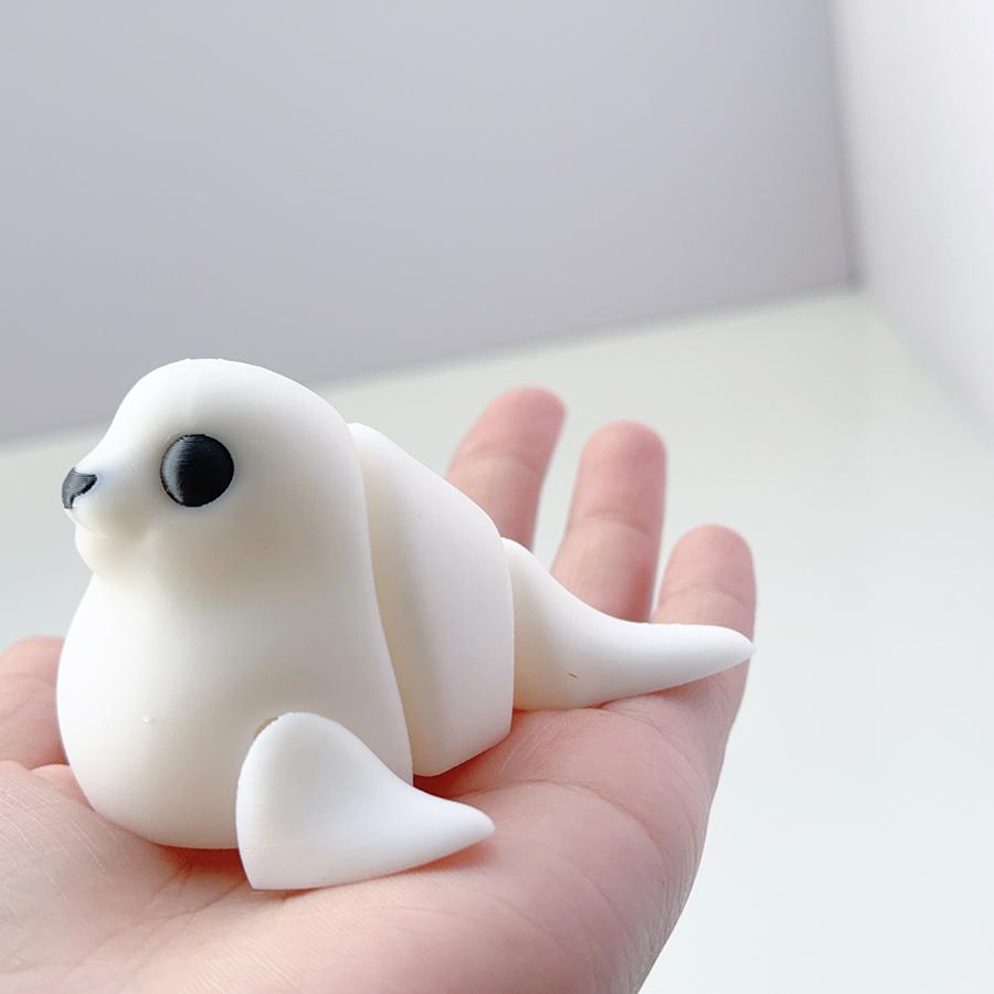 3d Printing Cute And Cute White Seal Model Swinging Plastic Ornament With Movable Joints Creative Desktop Decoration Sculpture
