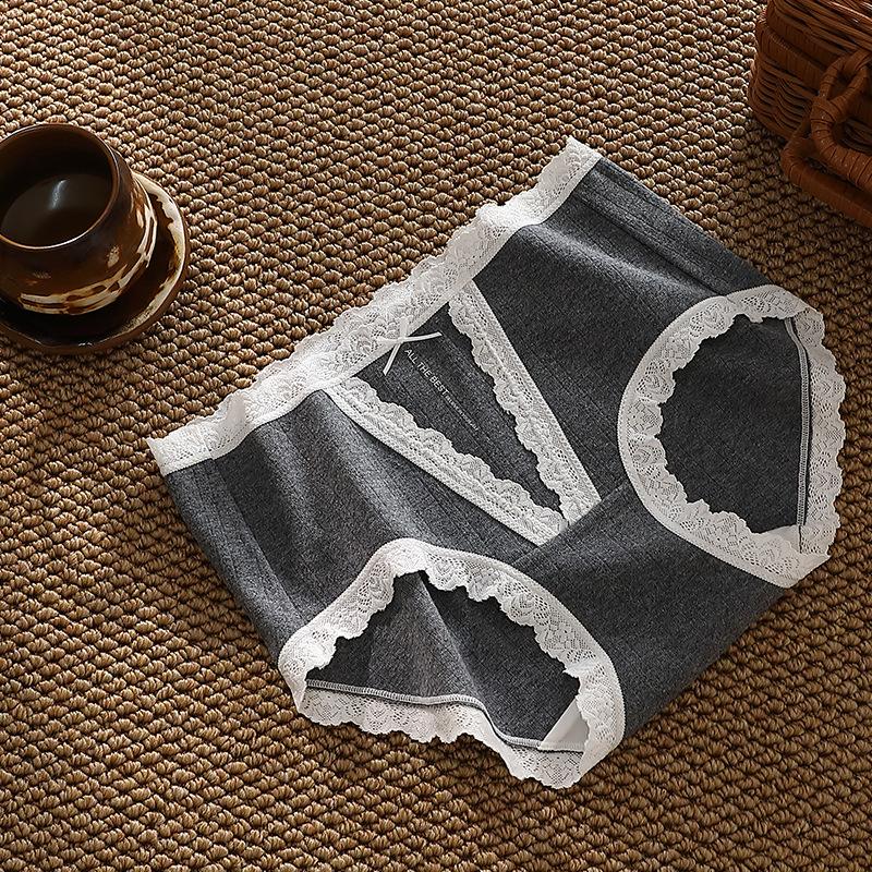 Women's Underwear Mid-waist Pure Cotton Soft, Comfortable and Breathable, Cute White Fungus Edge Panties