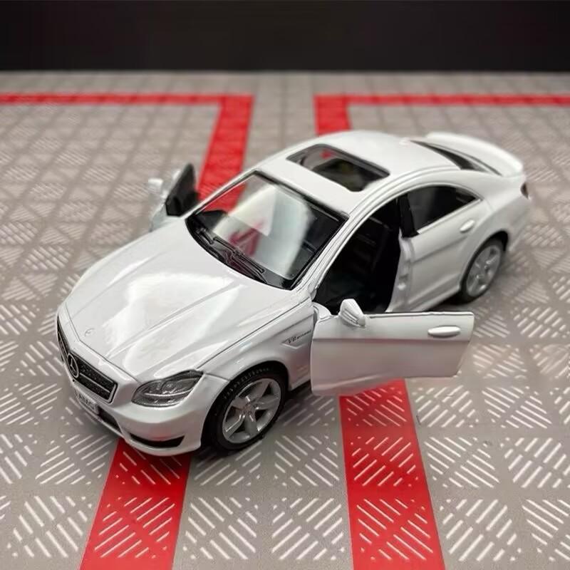 1:36 Mercedes-Benz C63S CLS63 AMG Coupe Alloy Sports Car Model Diecasts Metal Vehicles Car Model Simulation Collection Kids Gift