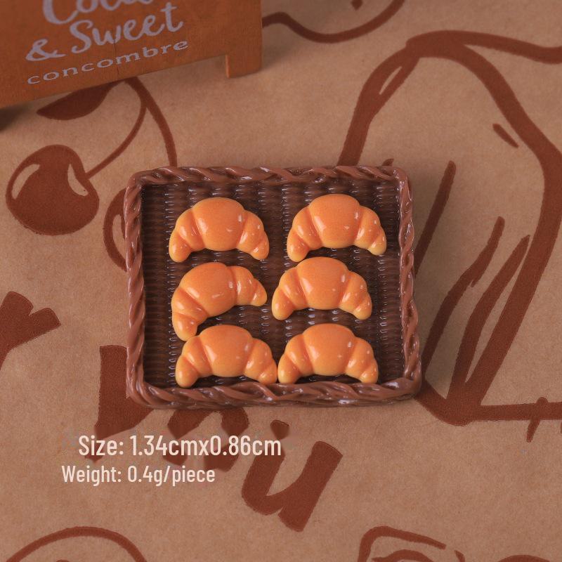 

Мини-игровой набор «Еда»: Круассан, тост, сумка «Кошачий коготь», крем «сделай сам», клей, шпилька, гвоздь, аксессуары из смолы