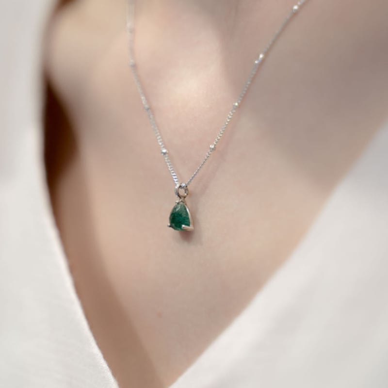 HARANG HR 25N_Triangle Cut Gem Necklace