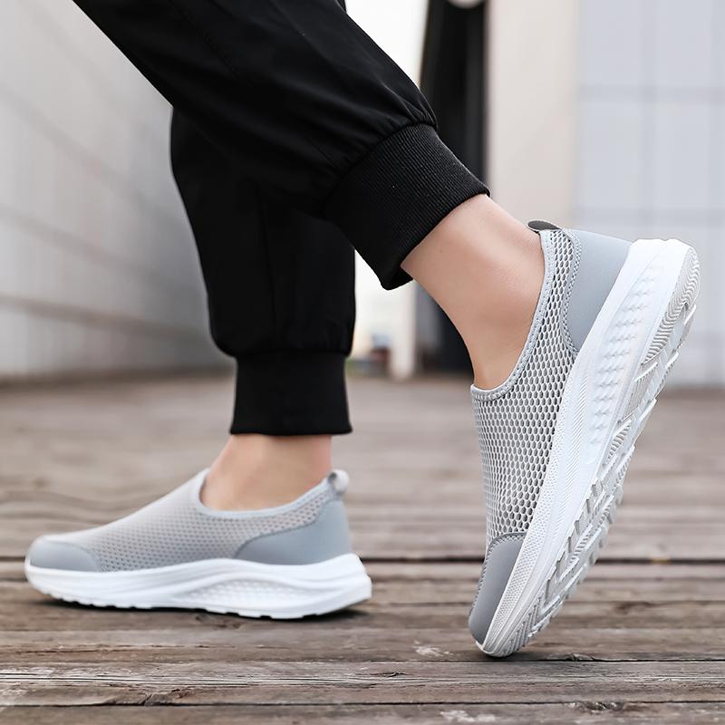 Summer Men/Women's Hollow Ultra-lightweight Mesh Breathable Men's Casual Sports Shoes Large Size Women's Sports Shoes