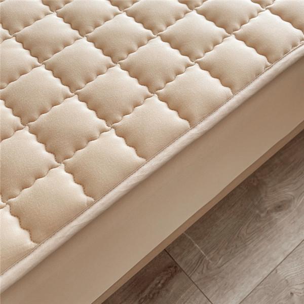 Waterproof Mattress Pad Protector Comfortable Fitted Sheet Thicked Quilted Fitted Bed Sheet Breathable Mattress Pad Topper Cover