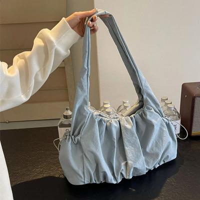 Borsa a tracolla da donna con design plissettato, in tessuto di nylon, in tinta unita, borsa per la spesa, borsa casual da strada, senzatetto