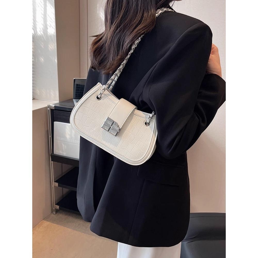Autumn and Winter Small Bag Women's New Versatile French White Niche Chain Messenger Bag Women's Shoulder Armpit Bag